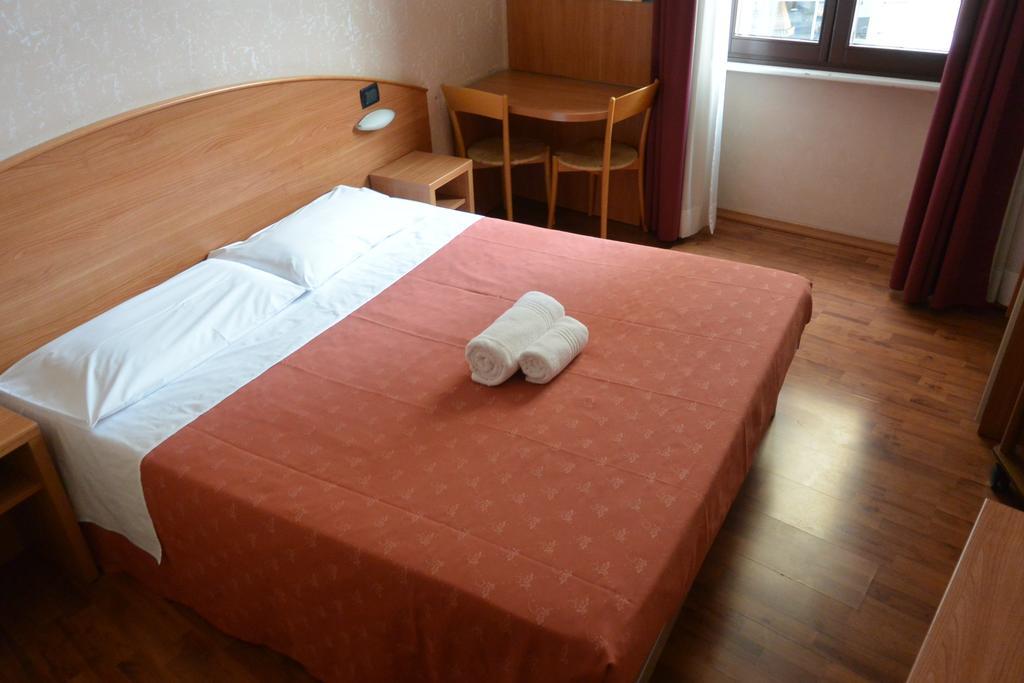 Hotel Nuovo Milano Cameră foto